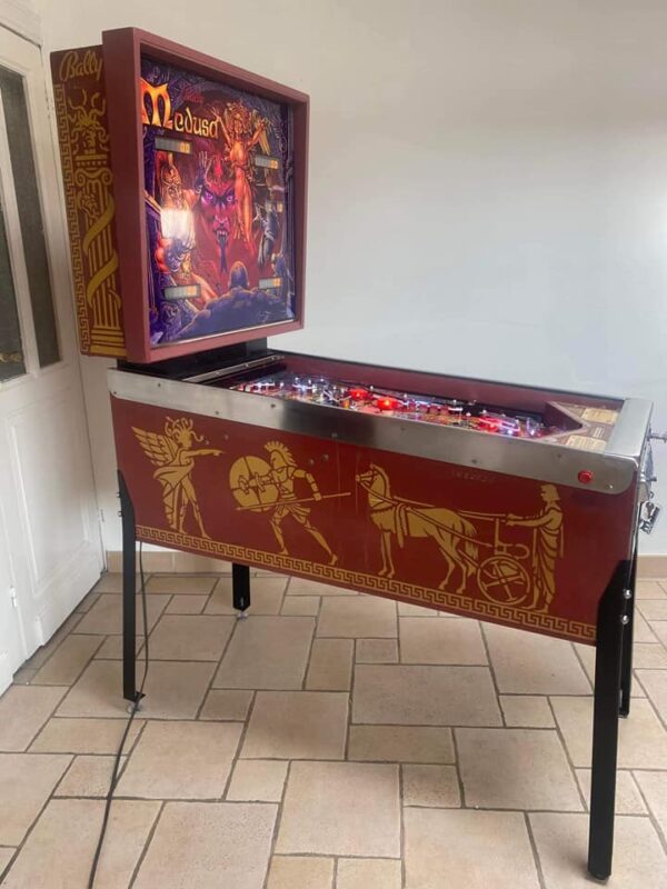 1981 Bally Medusa Pinball Machine
