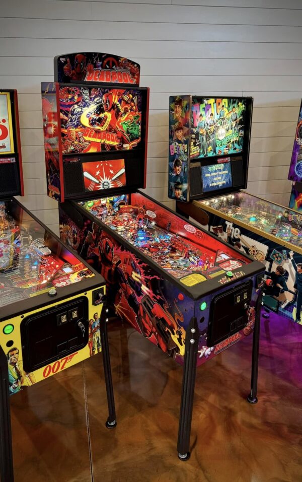 Deadpool Pro Pinball Machine