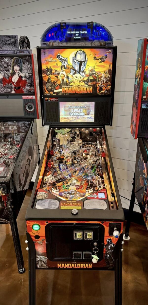 Mandalorian Pinball Machine