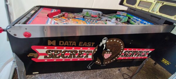 Secret Service in Digital Stereo Pinball Machine - Image 4