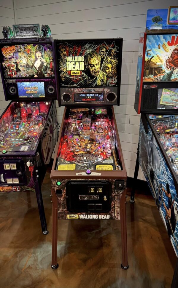 The Walking Dead Limited Edition (LE) Pinball Machine